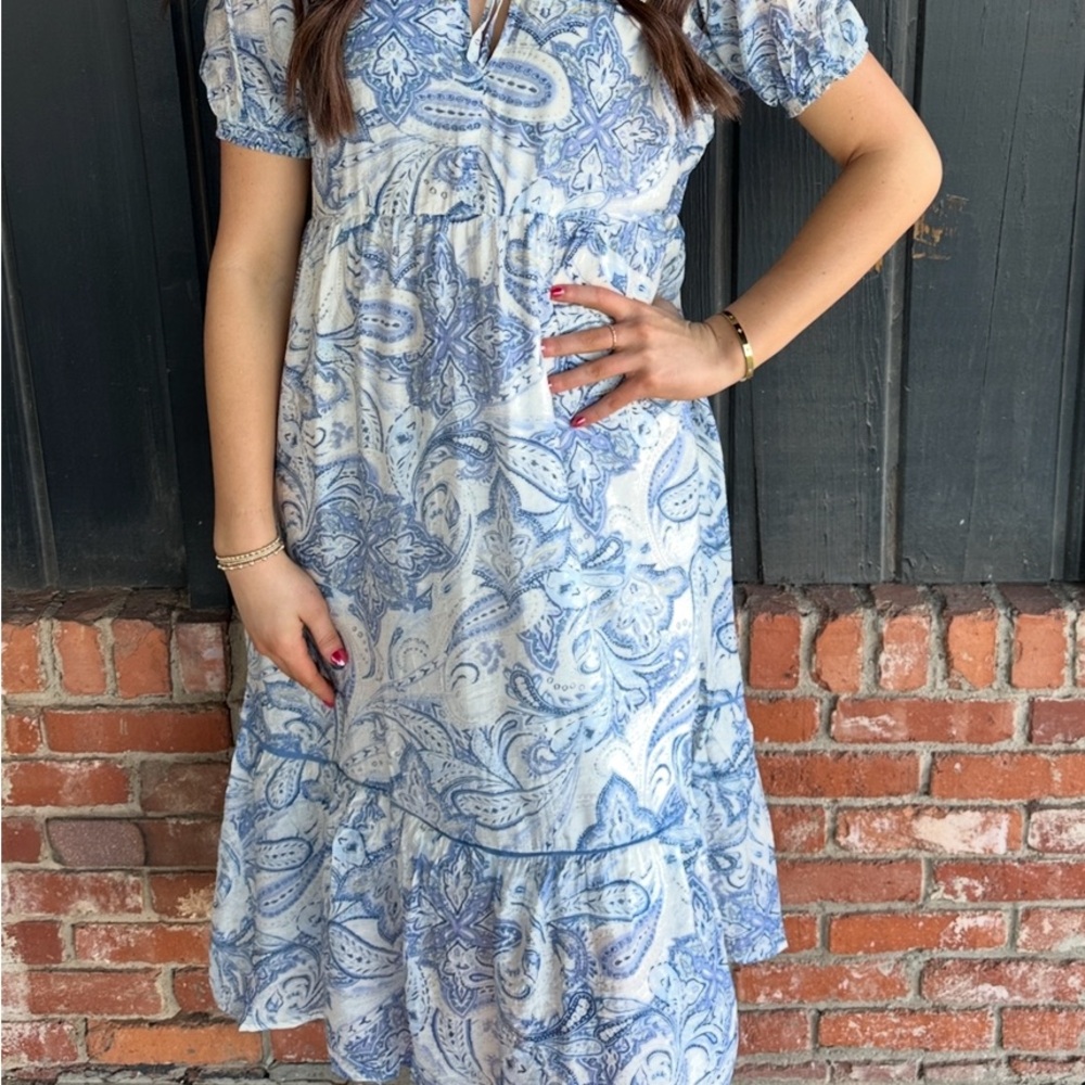 Umgee Blue and Cream Paisley Midi Dress NWT - Picture 4 of 7